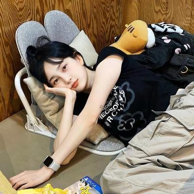 射向矮子的小球